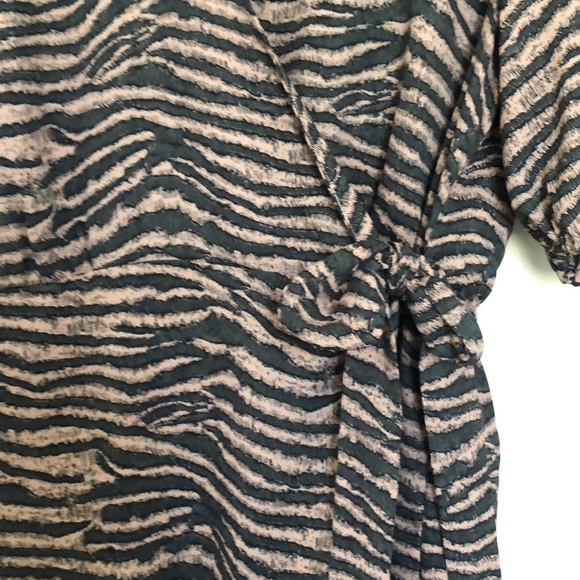 Joie parish’s zebra print puff sleeve jumpsuit - Picture 5 of 8